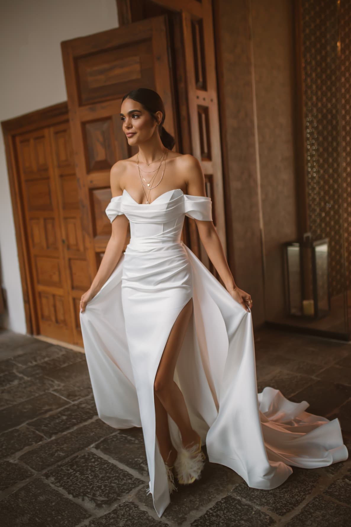 Fitted satin wedding dress in Auckland