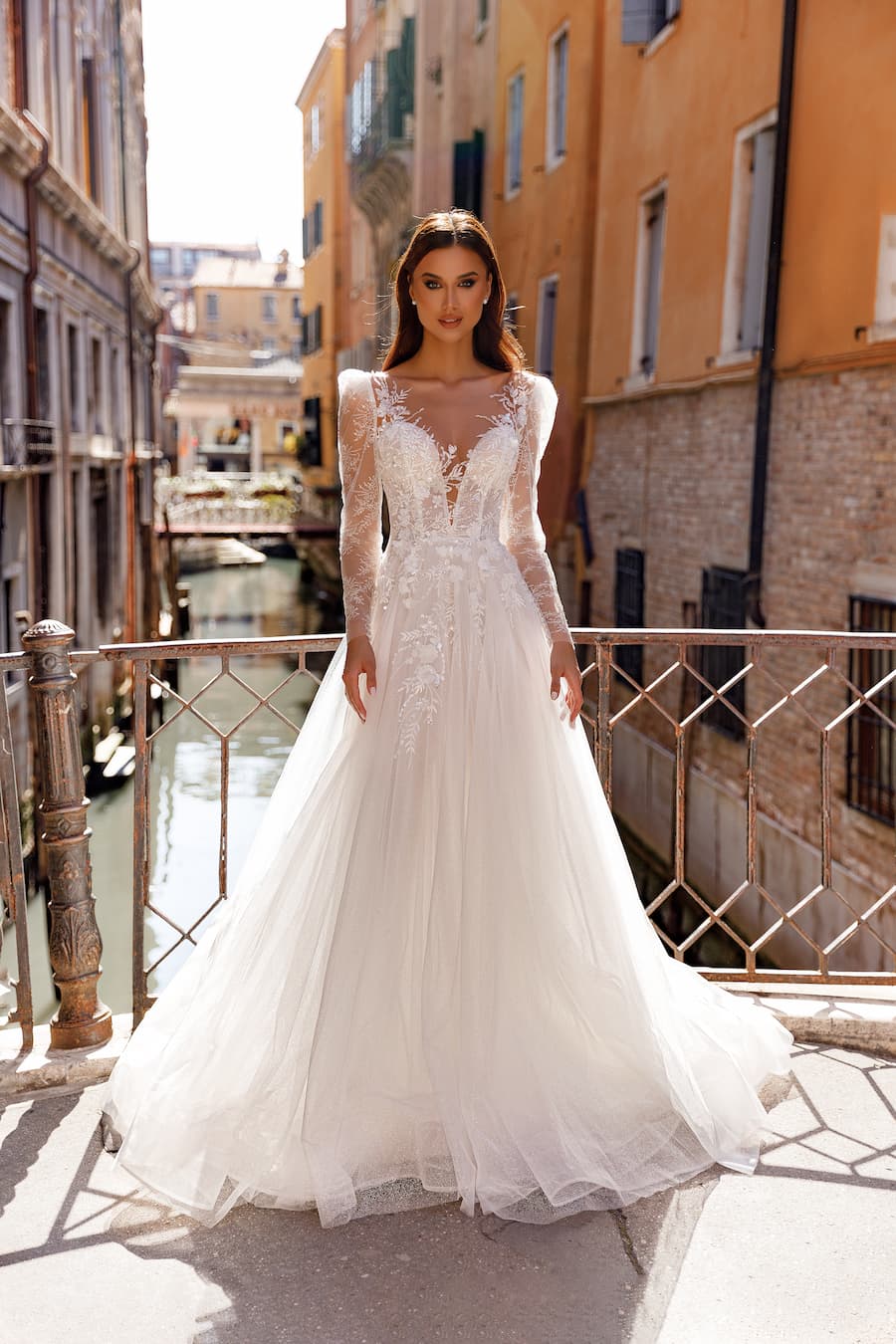 Illusion Sweetheart Neck Off The Shoulder Lace Wedding Dress