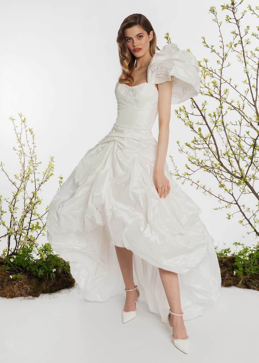 Rara Avis elegant tea-length wedding dress Marin at Dell'Amore Bridal. 5