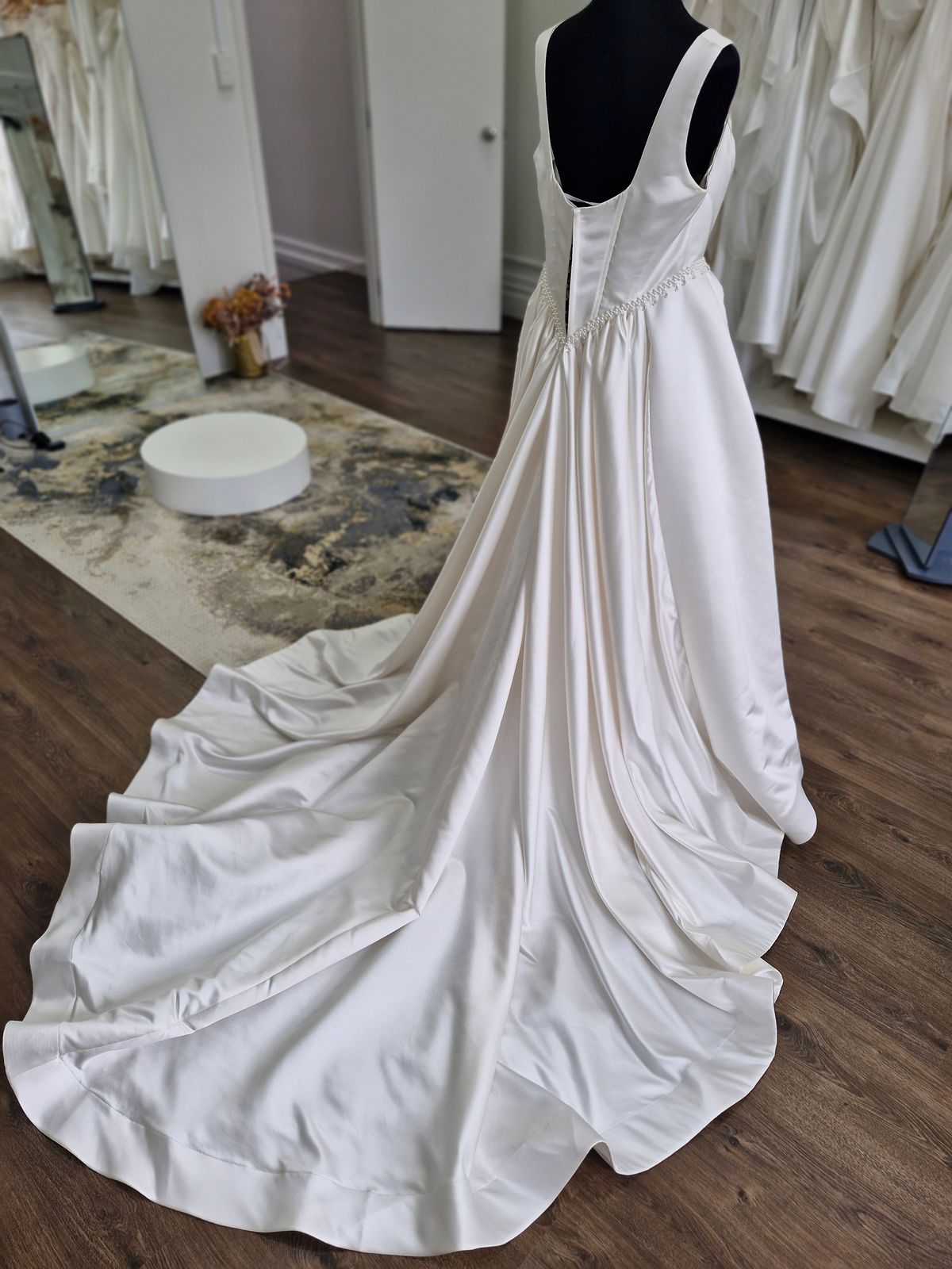Murex wedding dress by rara avis from dell'amore bridal, nz, plus size 1