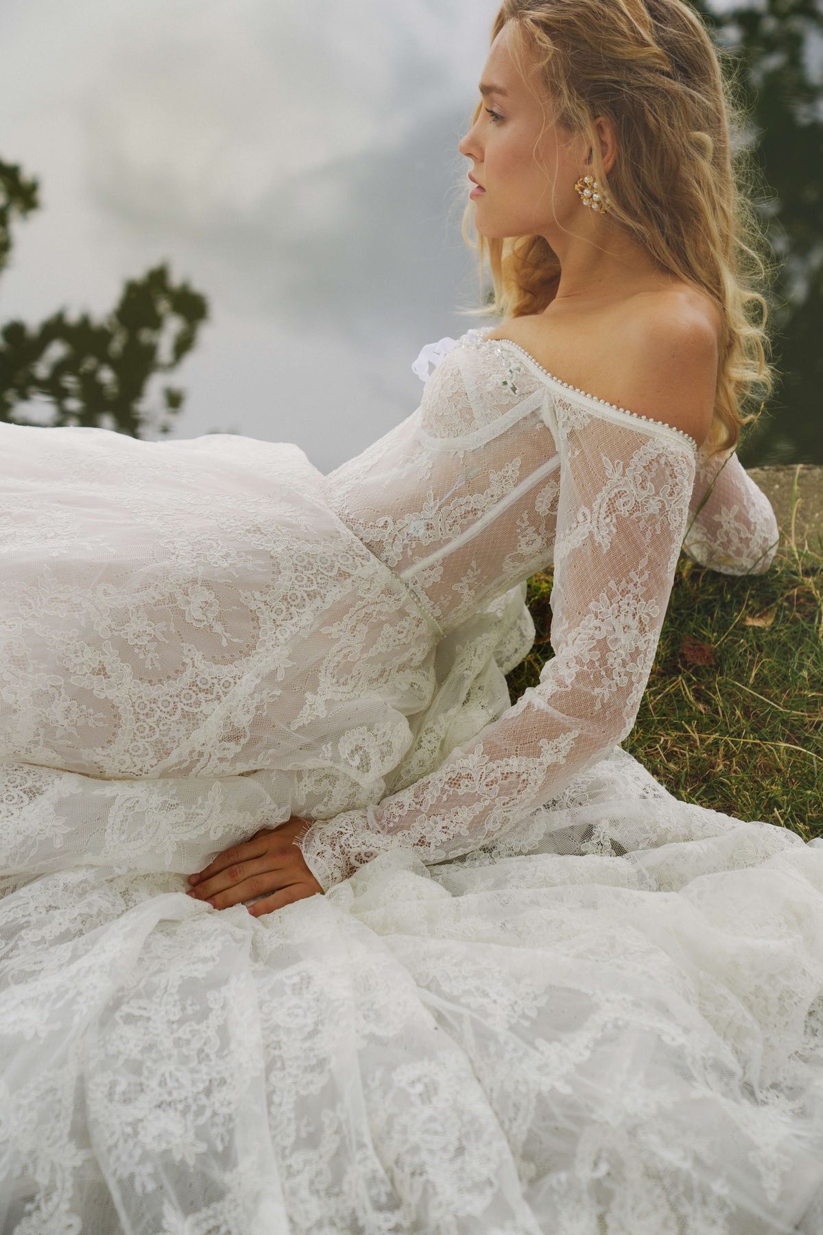 Lace wedding dress Oriole by rara avis at Dell'Amore bridal, Auckland, NZ. 5