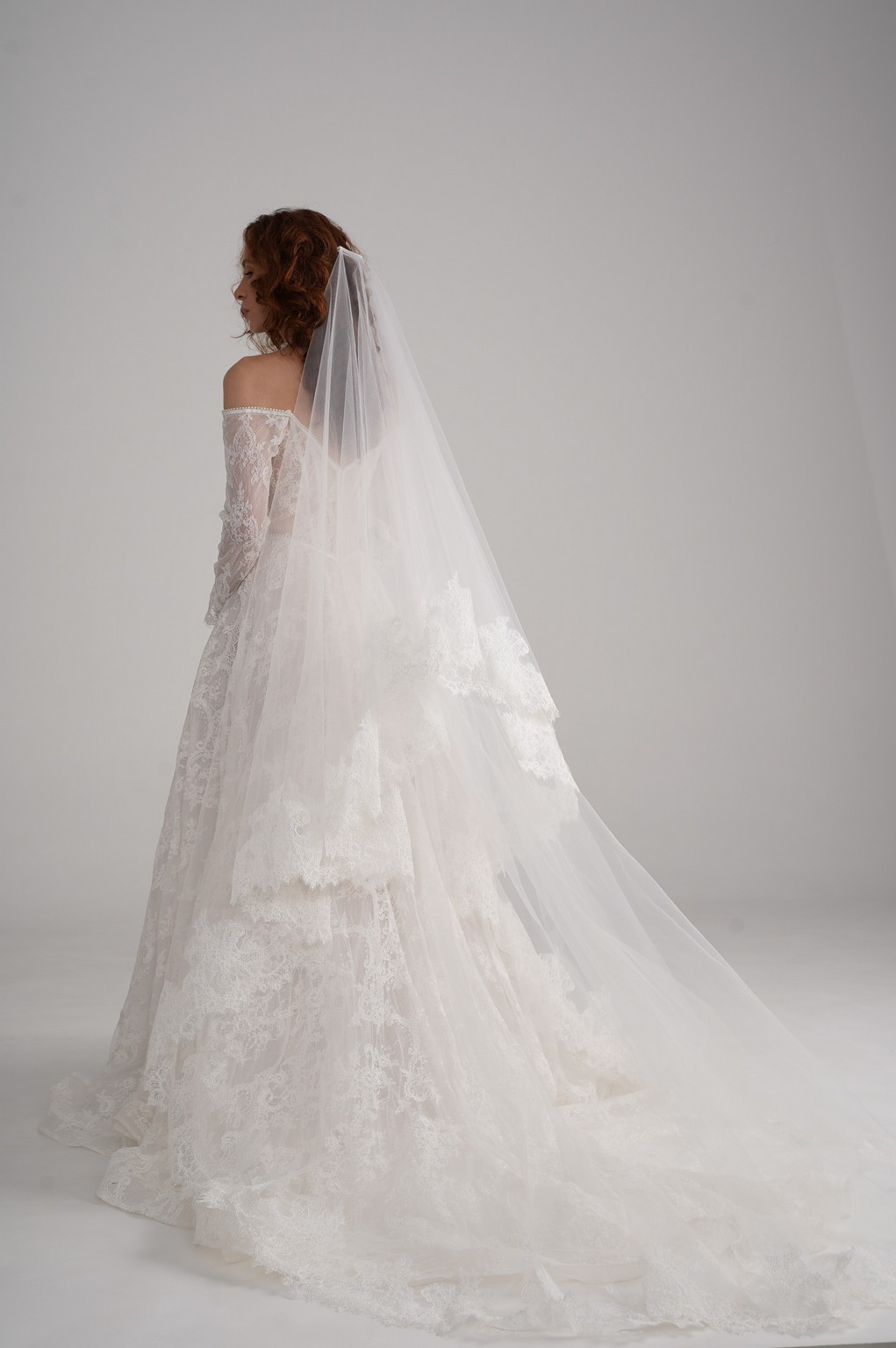 Two-layer Bridal Oriole Veil with lace trim edge at Dell'Amore Bridal, NZ 2