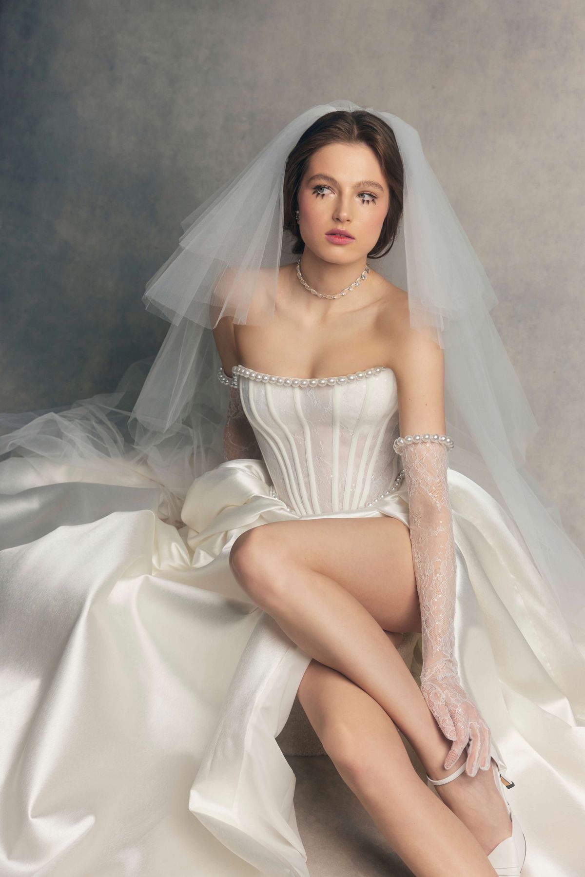 basque-corset-and-pearls-wedding-dress-geme-by-rara-avis-designer-nz 2