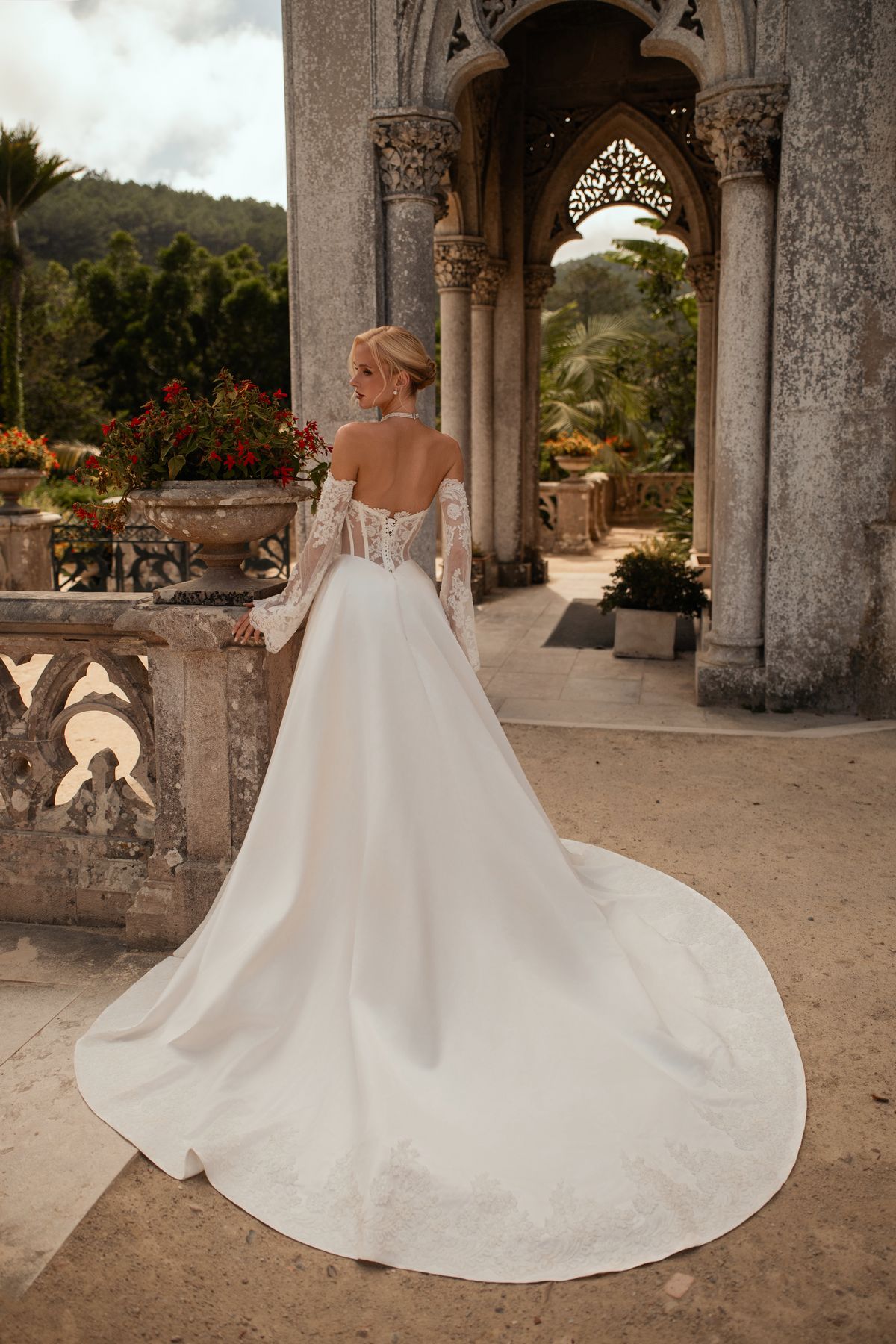 satin-wedding-dress-piano-with-lace-embroidery-from-rara-avis-nz-3