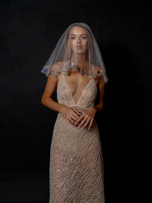 Short Coloured Beaded Wedding Mireya Veil