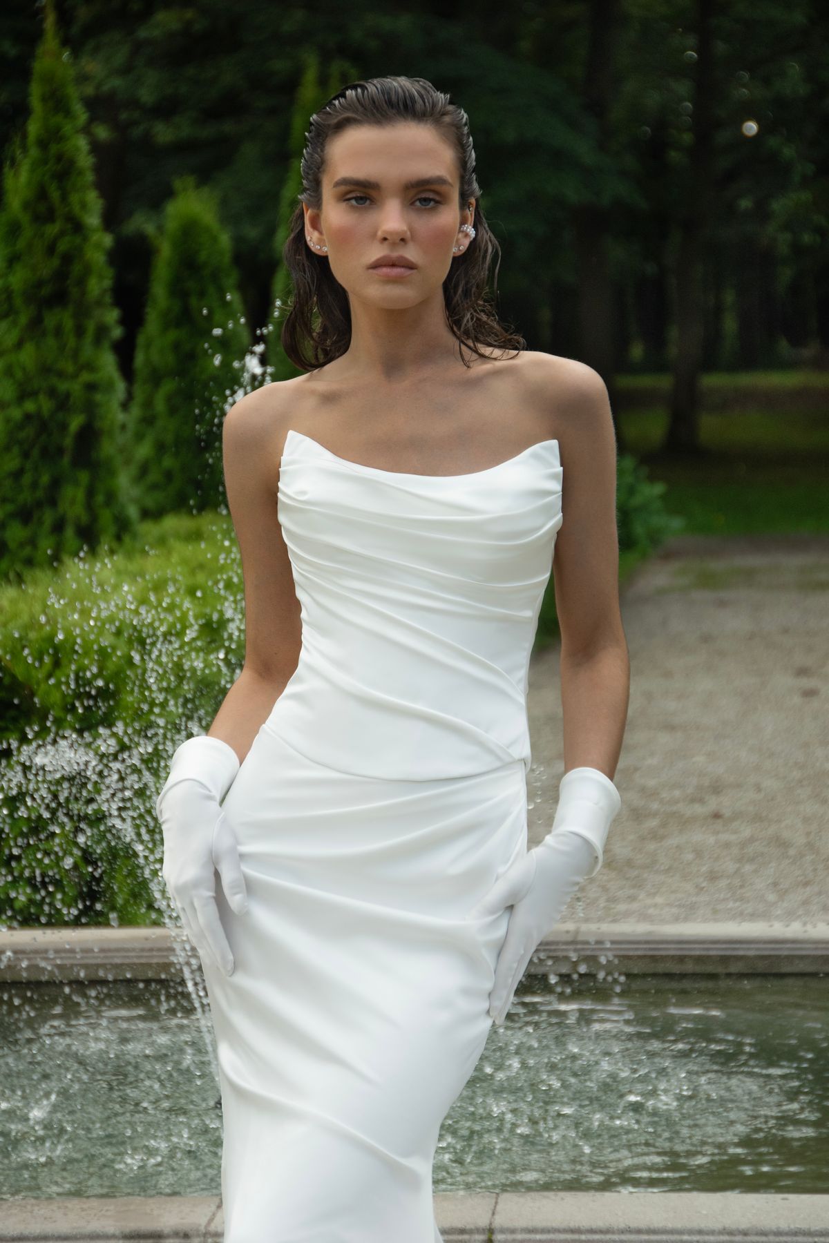 Santana-corset-and-skirt-by-romanova-atelier by rara avis 3