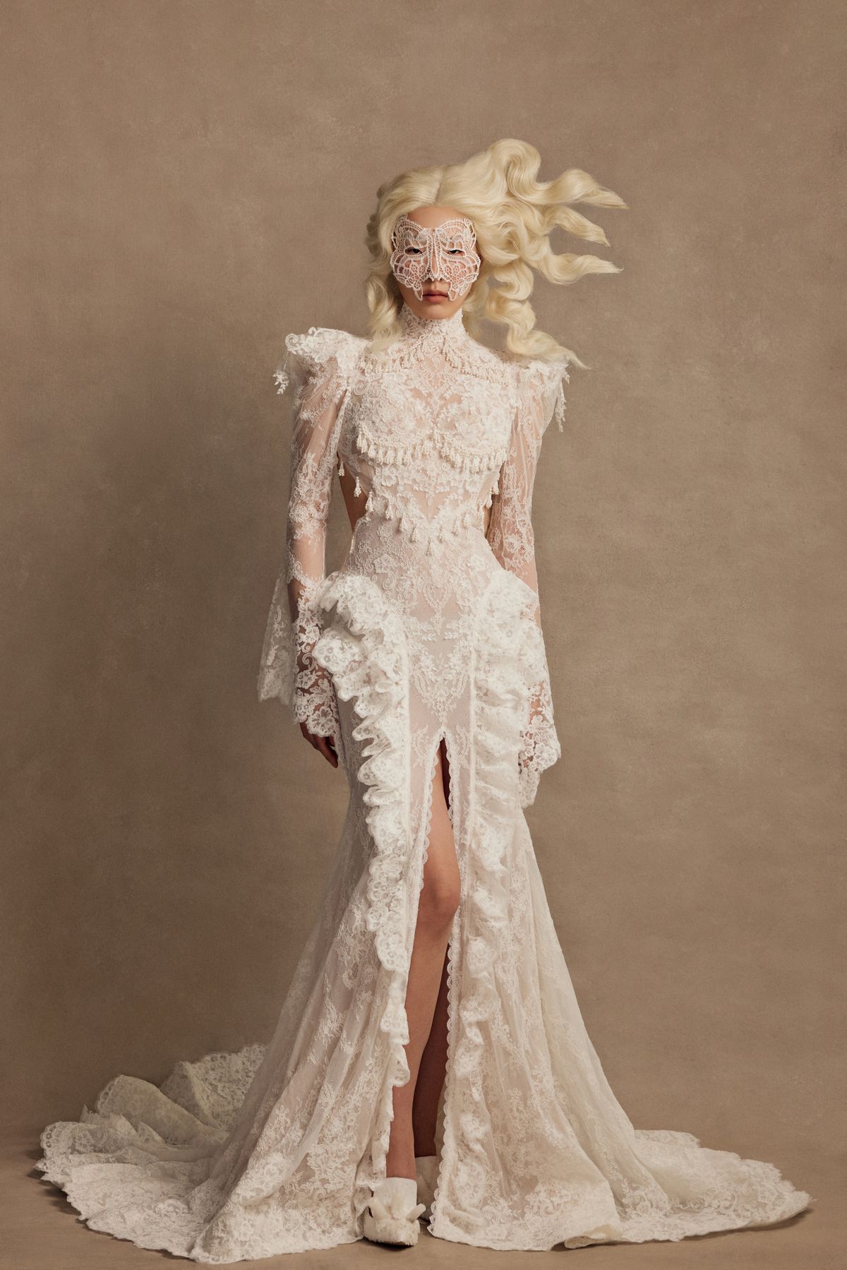 Couture Wedding dress Sultry 3