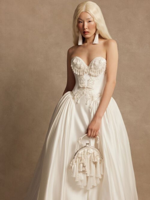 Wedding dress Gallant with basque waistline by rara avis from dell'amore bridal 3