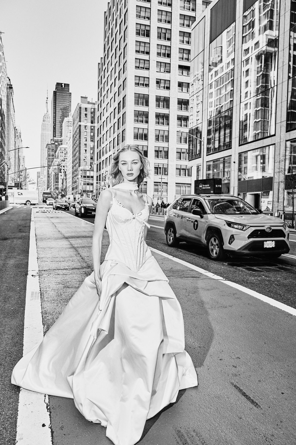 Wedding-dress-Jugend-with-a-corset-and-removable-skirt-from-rara-avis-at-dellamore-bridal 1