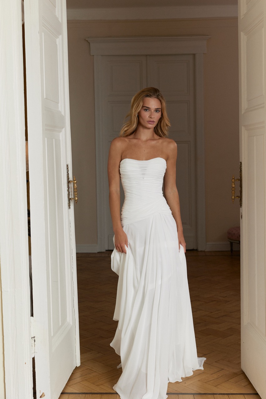 harriet-wedding-dress-by-romanova-at-dellamore-bridal-nz-